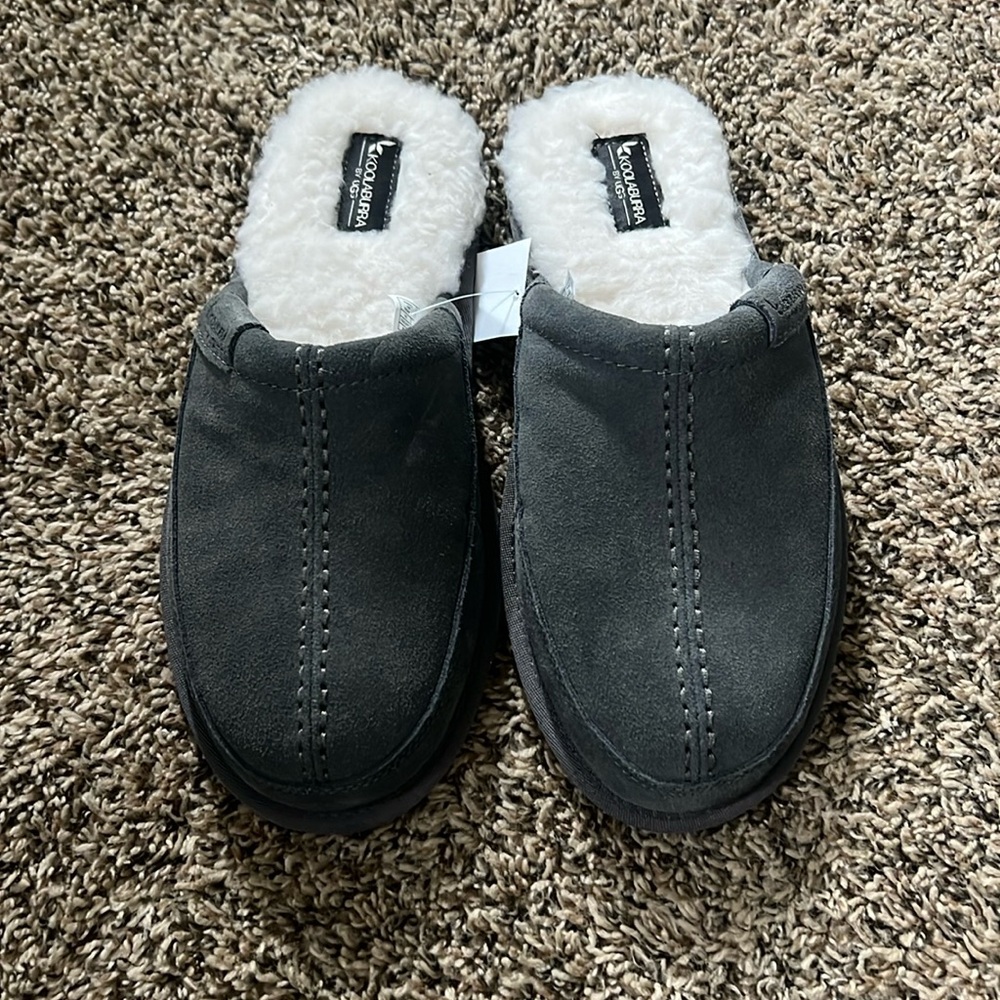 UGGS